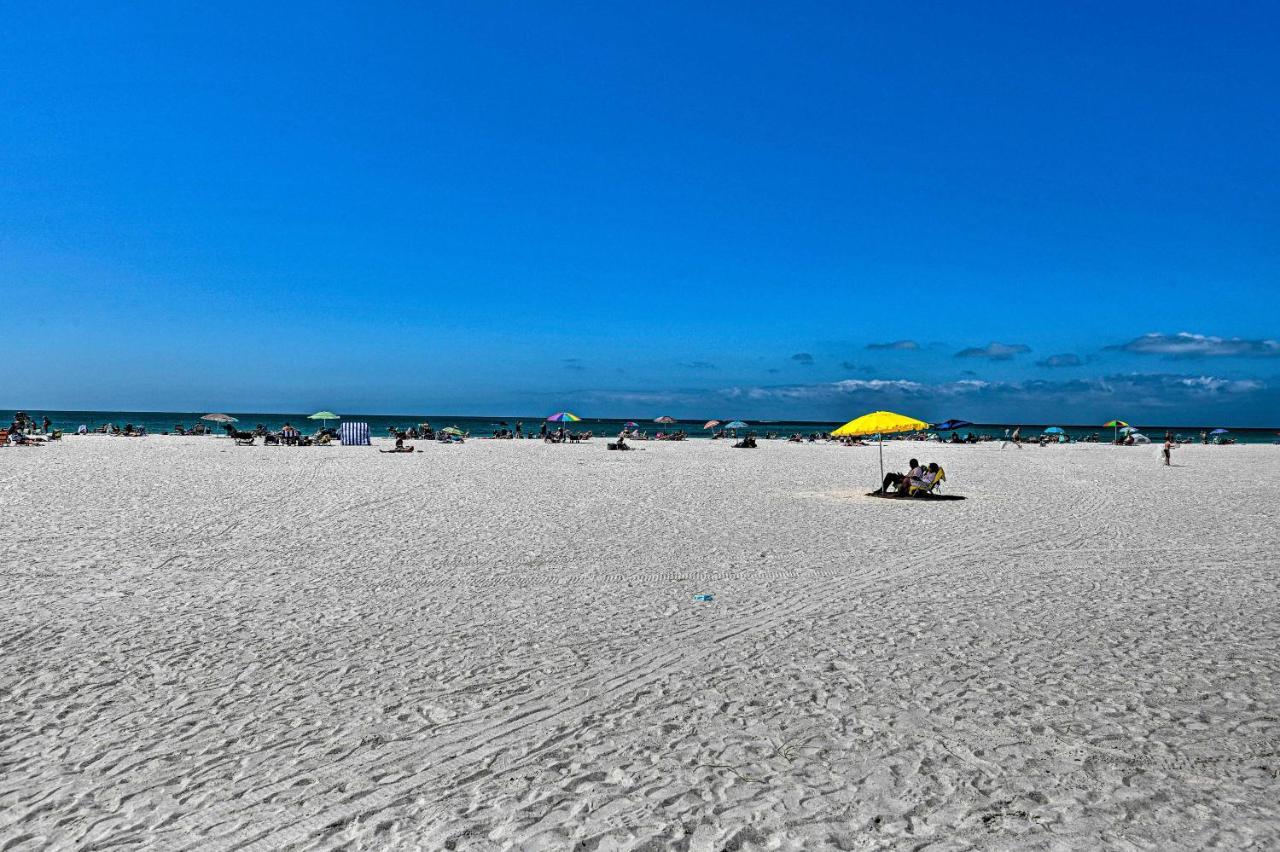 Lido Key Hideout With Patio And Yard And Walk To Beach! Σεϊρασότα Εξωτερικό φωτογραφία